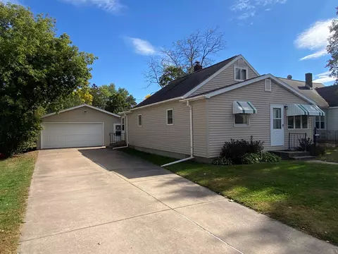 509 N 9th Ave, Wausau, WI 54401
