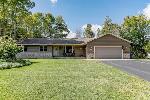 124 Velma Ln, Hatley, WI 54440