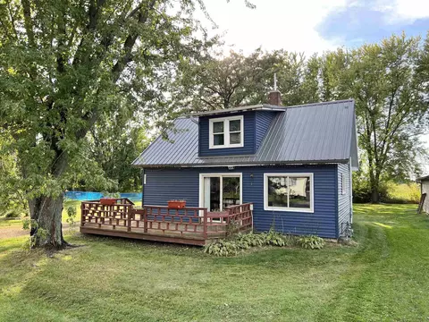 435 West St, Milladore, WI 54454