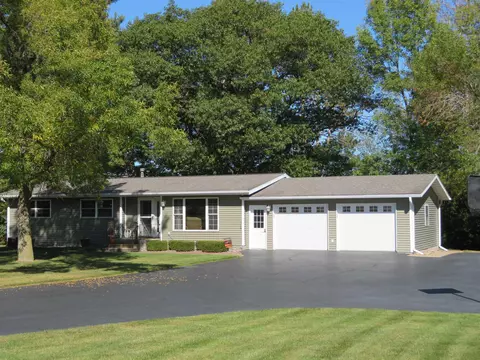 2500 Rio Grande Dr, Merrill, WI 54452