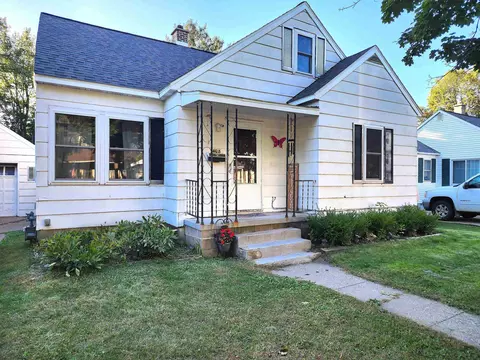 408 N 7th Ave, Wausau, WI 54401