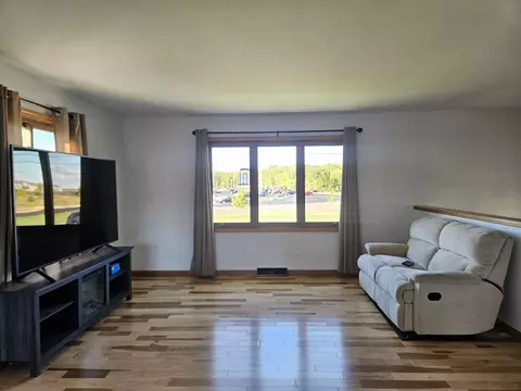 Living - 1508 E Becker Rd, Marshfield, WI 54449 photo 1 of 5