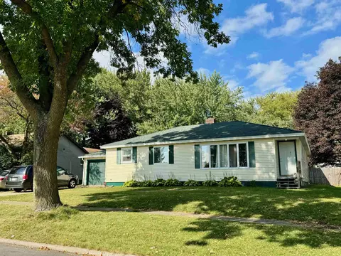 518 N Apple Ave, Marshfield, WI 54449