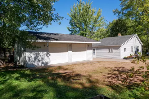 225 N Lincoln St, Stetsonville, WI 54480