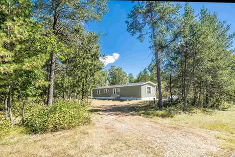 604 Hampton Trl, Nekoosa, WI 54457