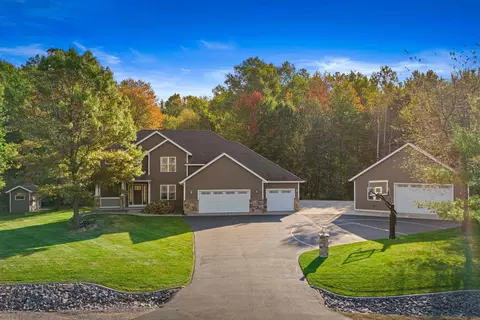 845 Pinedale Ln, Kronenwetter, WI 54455
