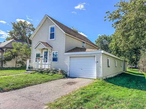 839 N 1st Ave, Park Falls, WI 54552