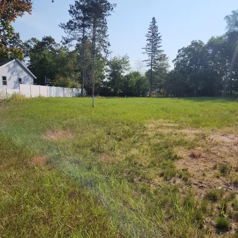 2036 Locust St, Stevens Point, WI 54481