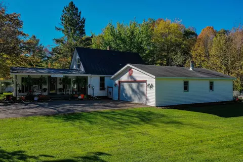 1091 N Shattuck St, Medford, WI 54451