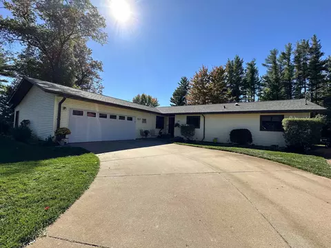 4030 Wedgewood Cir, Wisconsin Rapids, WI 54494