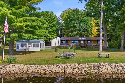 e5557 North Shore Road, Weyauwega, WI 54983