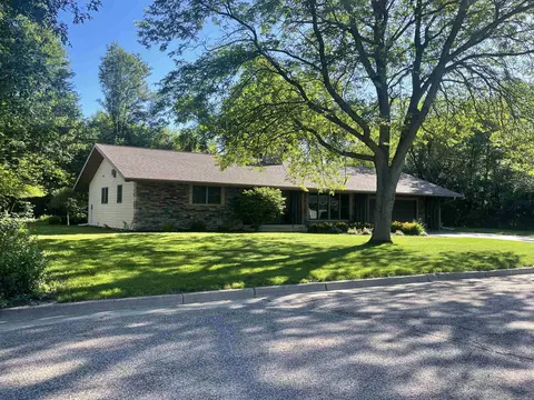 1831 Metcalf Pl, Wisconsin Rapids, WI 54494