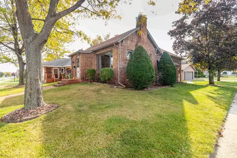 1210 Oak St, Wisconsin Rapids, WI 54494