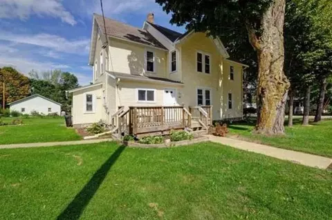 416 Elm St, Birnamwood, WI 54414