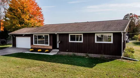 705 Weston Ave, Rothschild, WI 54474