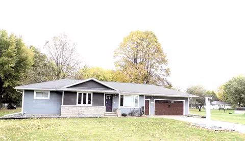 316 S Division St, Loyal, WI 54446