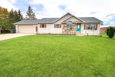 306 W 28th Cir, Marshfield, WI 54449