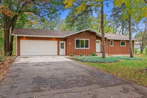 1201 Holly Ln, Plover, WI 54467