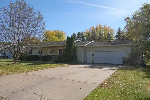 312 W Viking Ave, Dorchester, WI 54425