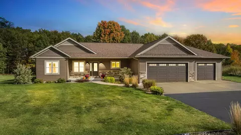 4740 Turkey Trl, Amherst, WI 54406
