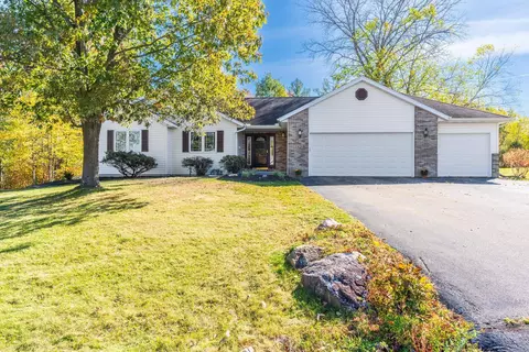 9797 Sandhill Dr, Weston, WI 54476