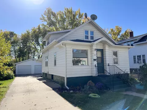 649 Portage St, Stevens Point, WI 54481