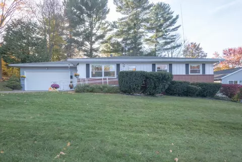 1634 N 1st Ave, Wausau, WI 54401