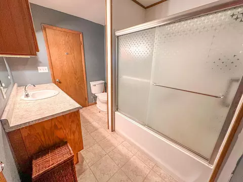 Bath - 988 Maple St, Prentice, WI 54556 photo 2 of 7