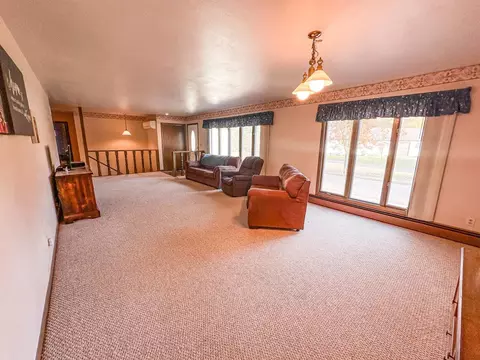 Living - 988 Maple St, Prentice, WI 54556 photo 2 of 6