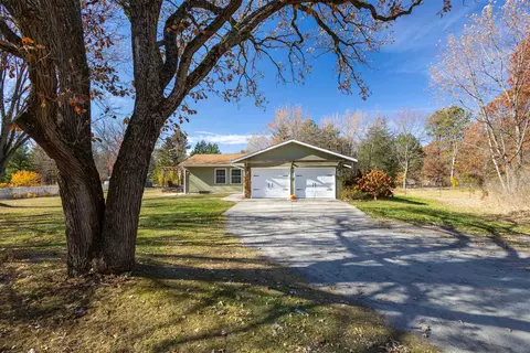 1003 Cranmoor Rd, Nekoosa, WI 54457