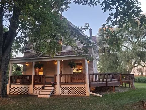 237233 Sunrise Rd, Wausau, WI 54403