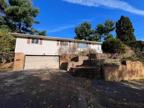 1310 Greenhill Dr, Wausau, WI 54401