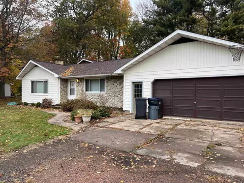 7944 Yellowstone Dr, Hewitt, WI 54441
