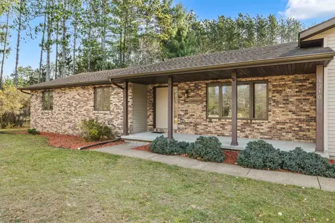 1210 Spruce Dr, Plover, WI 54467