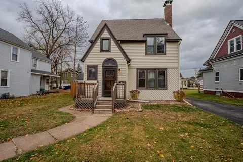706 Henrietta St, Wausau, WI 54403