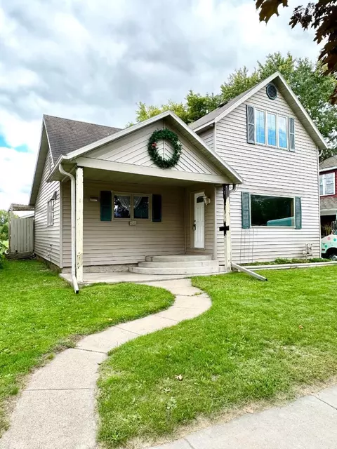 1031 6th Ave, Antigo, WI 54409