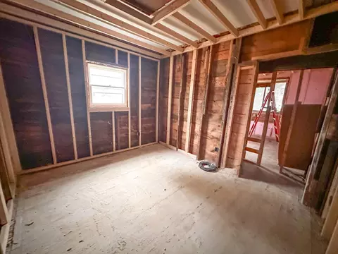 Bedroom - 457 Jackson Ave, Phillips, WI 54555 photo 3 of 4