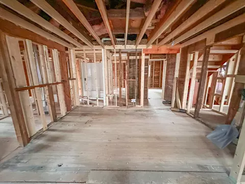 Entry Way - 457 Jackson Ave, Phillips, WI 54555 photo 6 of 6