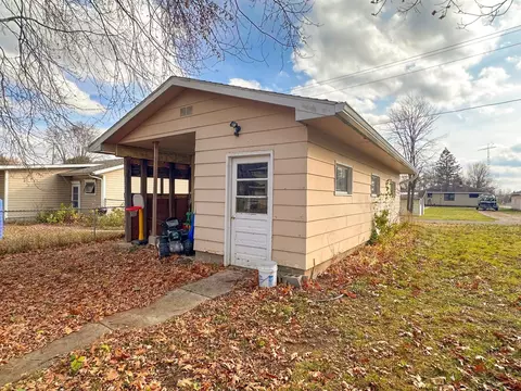 Exterior - 457 Jackson Ave, Phillips, WI 54555 photo 3 of 6