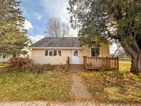 457 Jackson Ave, Phillips, WI 54555