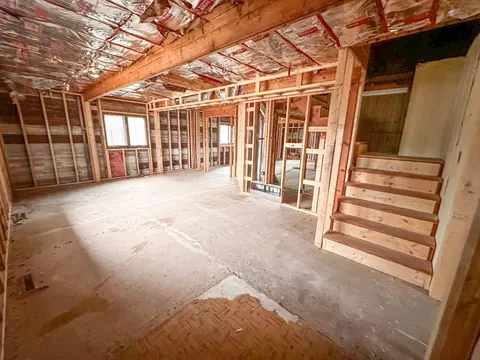 Entry Way - 457 Jackson Ave, Phillips, WI 54555 photo 1 of 6