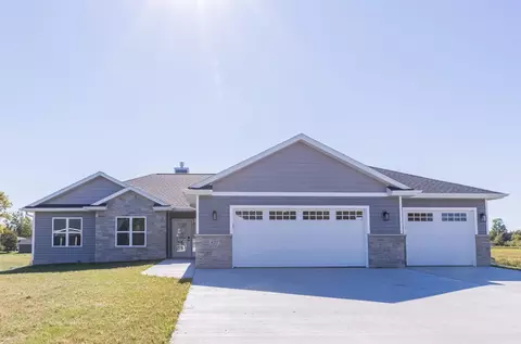 831 Laurisa Ln, Antigo, WI 54409