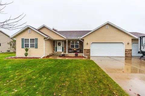 5748 Kingfisher Dr, Stevens Point, WI 54482