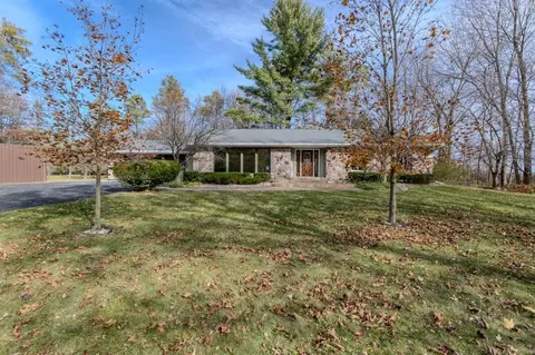 5976 Melrose Ct, Stevens Point, WI 54482