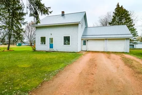 204 S 5th St, Abbotsford, WI 54405