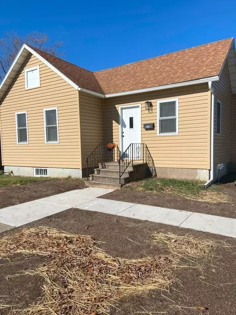 220 Letendre Ave, Port Edwards, WI 54469