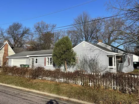 940 Cliff St, Wisconsin Rapids, WI 54494