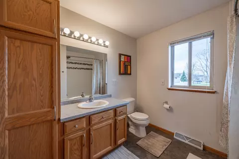 Bath - 3402 Tappe Dr, Weston, WI 54476 photo 1 of 3