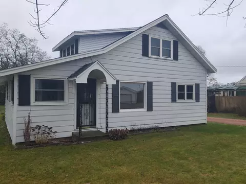 3386 St Adalberts Rd, Rosholt, WI 54473