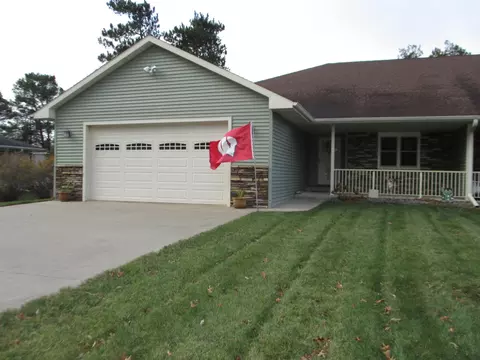 287 White Oak Ave, Plover, WI 54467
